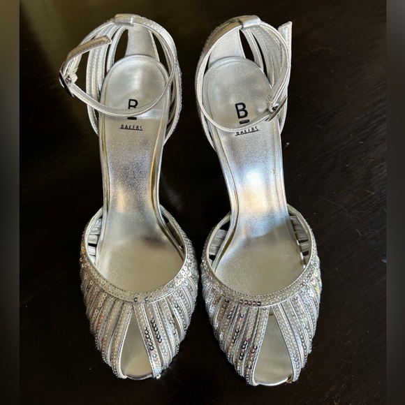 Bakers Size 6.5 Silver Sequin Ankle Strap Heels (with non slip pad on bottoms) - Picture 2 of 6